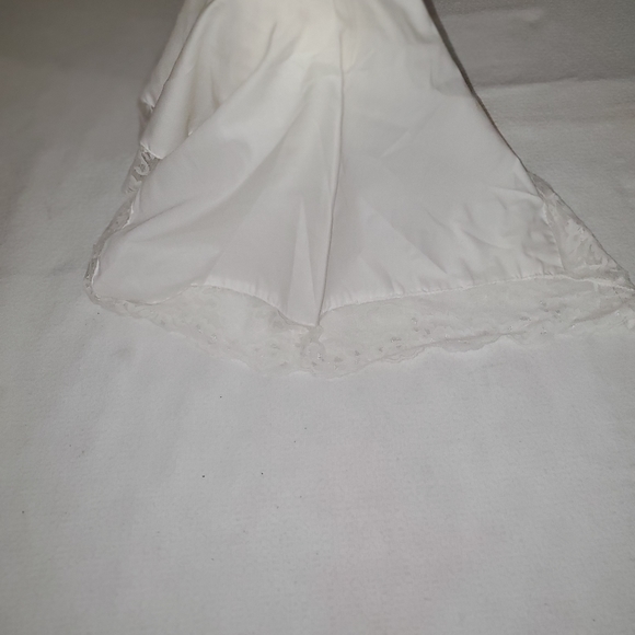 White on White Linen Dress Handkerchief - Picture 2 of 3